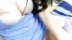 Novinha mostrando a bucetinha virgem no whats pra provar que ainda e cabacinha